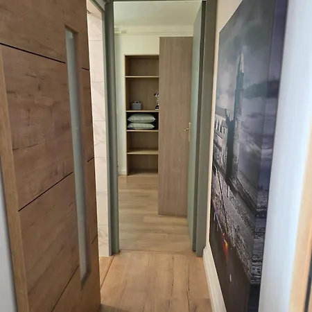Avec Bel Exterieur Et Parking Privatif Apartman *